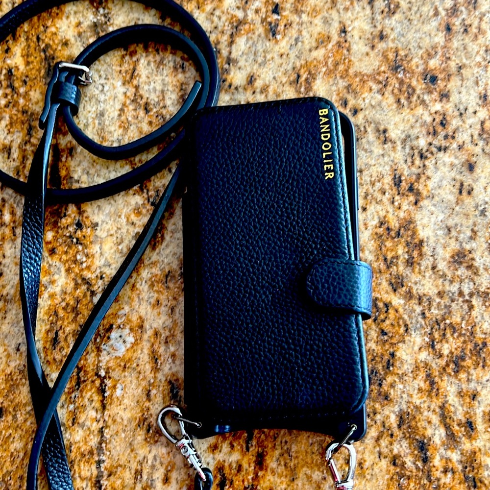 Bandolier case / Black with strap